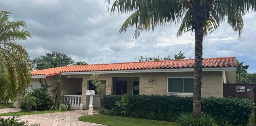 Villa ou maison à Hollywood, Floride 3 chambres, 119.1 m2 № 1965459