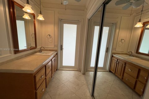 Villa ou maison à louer à Hollywood, Floride: 3 chambres, 119.1 m2 № 1965459 - photo 26