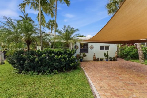 House in Fort Lauderdale, Florida 2 bedrooms, 103.68 sq.m. № 2066650 - photo 3