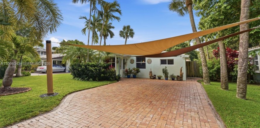 House in Fort Lauderdale, Florida 2 bedrooms, 103.68 sq.m. № 2066650
