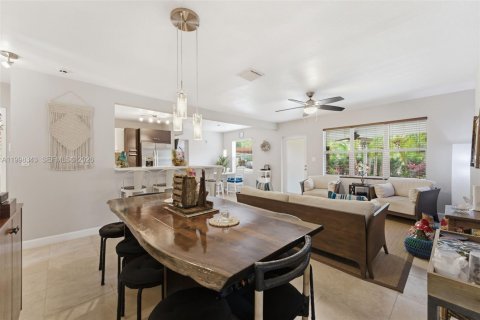 House in Fort Lauderdale, Florida 2 bedrooms, 103.68 sq.m. № 2066650 - photo 6