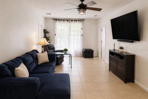 Villa ou maison à vendre à Davenport, Floride: 5 chambres, 169.55 m2 № 2302307 - photo 5