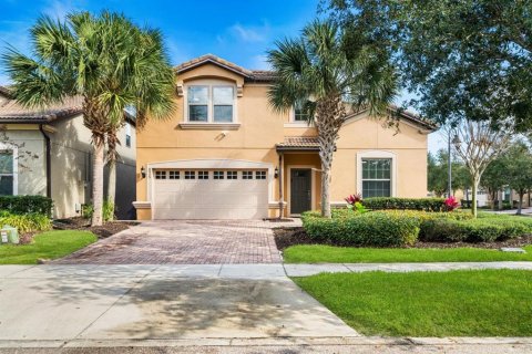 Casa en Kissimmee, Florida 8 dormitorios, 375.42 m2 № 2291129
