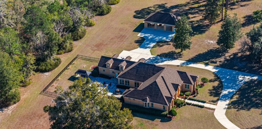 House in Lake City, Florida 4 bedrooms, 557.41 sq.m. № 2213827