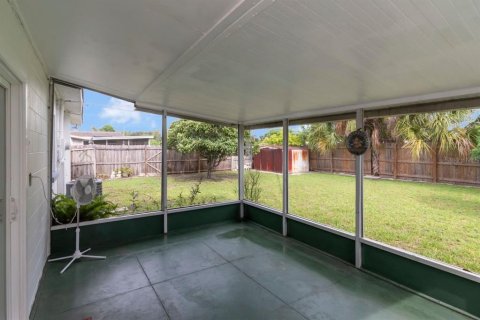 Casa en venta en Tampa, Florida, 3 dormitorios, 121.52 m2 № 2324733 - foto 25