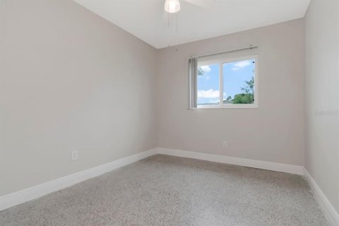 Casa en venta en Tampa, Florida, 3 dormitorios, 121.52 m2 № 2324733 - foto 16
