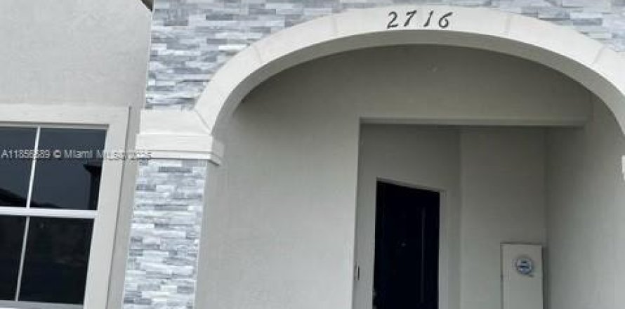 Touwnhouse à Homestead, Floride 3 chambres, 149.76 m2 № 1878555