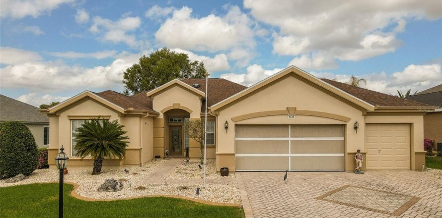 Casa en Summerfield, Florida 2 dormitorios, 159.79 m2 № 2152143