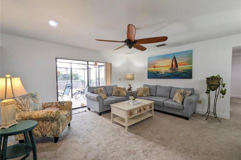 House in Bradenton, Florida 3 bedrooms, 143.44 sq.m. № 1775610 - photo 4