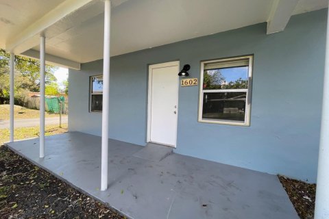Villa ou maison à vendre à Fort Lauderdale, Floride: 2 chambres, 58.06 m2 № 2089655 - photo 7