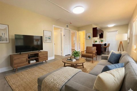 Villa ou maison à vendre à Fort Lauderdale, Floride: 2 chambres, 58.06 m2 № 2089655 - photo 4