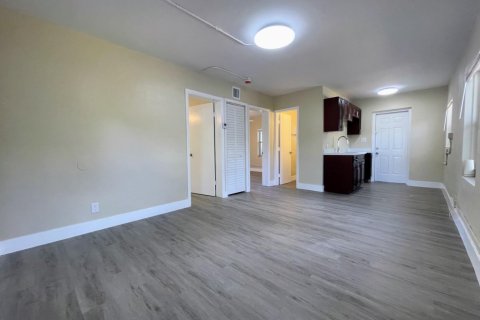 Villa ou maison à vendre à Fort Lauderdale, Floride: 2 chambres, 58.06 m2 № 2089655 - photo 8