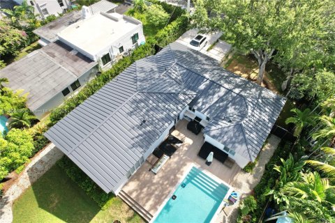 Villa ou maison à vendre à Biscayne Park, Floride: 3 chambres, 212.56 m2 № 1964230 - photo 25