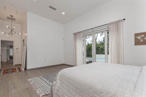 Villa ou maison à vendre à Biscayne Park, Floride: 3 chambres, 212.56 m2 № 1964230 - photo 14