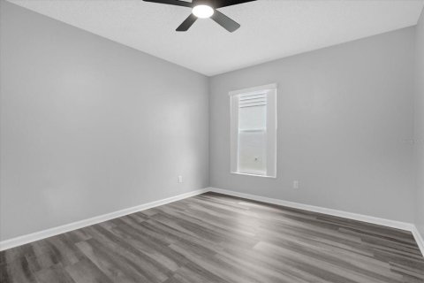 Villa ou maison à louer à Lake Mary, Floride: 4 chambres, 181.72 m2 № 2110104 - photo 19