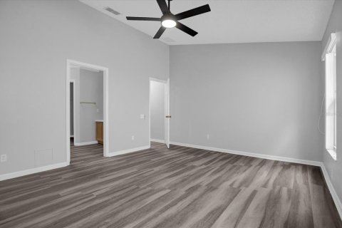 Villa ou maison à louer à Lake Mary, Floride: 4 chambres, 181.72 m2 № 2110104 - photo 17