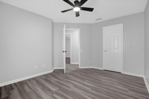 Villa ou maison à louer à Lake Mary, Floride: 4 chambres, 181.72 m2 № 2110104 - photo 20