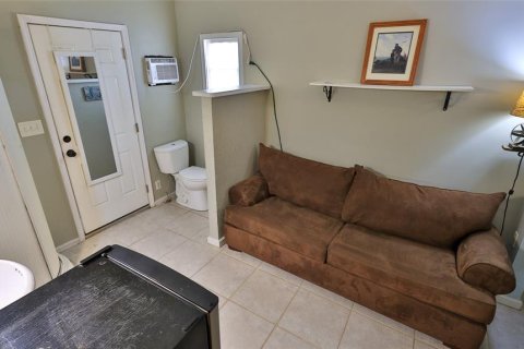 House in Daytona Beach, Florida 3 bedrooms, 198.44 sq.m. № 1744720 - photo 17