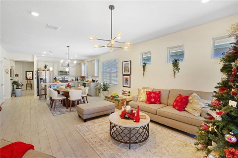 Villa ou maison à vendre à Kissimmee, Floride: 3 chambres, 144.83 m2 № 2143386 - photo 9