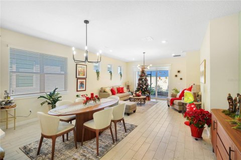Villa ou maison à vendre à Kissimmee, Floride: 3 chambres, 144.83 m2 № 2143386 - photo 8