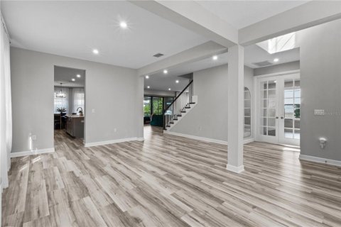House in Sarasota, Florida 4 bedrooms, 329.34 sq.m. № 2427287 - photo 12