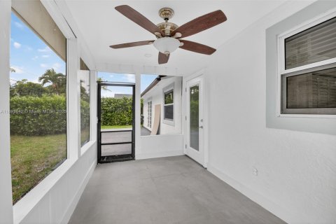 Villa ou maison à vendre à Delray Beach, Floride: 3 chambres, 121.14 m2 № 1946527 - photo 25
