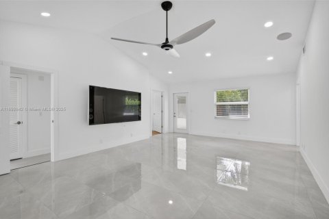 Villa ou maison à vendre à Delray Beach, Floride: 3 chambres, 121.14 m2 № 1946527 - photo 6