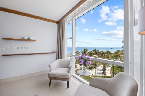 Condo in Miami Beach, Florida, 2 bedrooms № 2180606