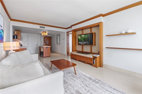Condo in Miami Beach, Florida, 2 bedrooms № 2180606 - photo 4