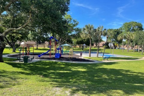Touwnhouse à louer à Palm Beach Gardens, Floride: 2 chambres, 114.83 m2 № 2085655 - photo 15