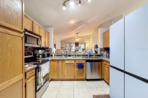 Casa en venta en Lake Mary, Florida, 3 dormitorios, 147.9 m2 № 1870329 - foto 3