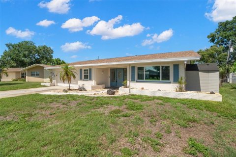 House in Saint Petersburg, Florida 3 bedrooms, 159.05 sq.m. № 1778393 - photo 29