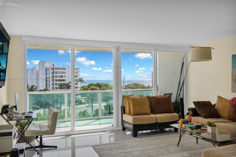 Copropriété à vendre à Sunny Isles Beach, Floride: 2 chambres, 141.3 m2 № 1987516 - photo 21