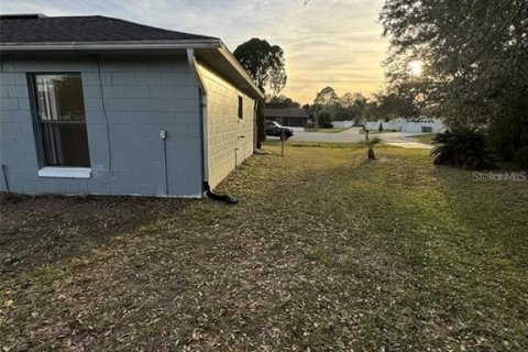 Villa ou maison à louer à Kissimmee, Floride: 3 chambres, 123.47 m2 № 2106976 - photo 11