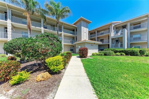 Condominio en venta en Sarasota, Florida, 2 dormitorios, 114.27 m2 № 1617935 - foto 1