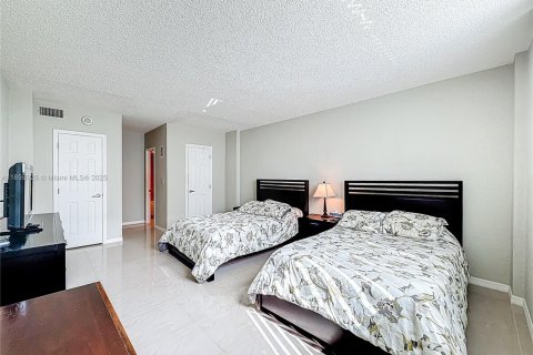 Condo in Sunny Isles Beach, Florida, 1 bedroom  № 2249922 - photo 26