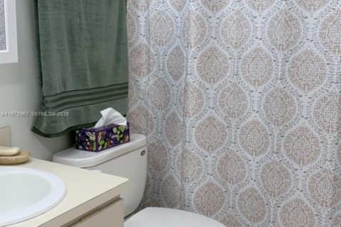Купить кондоминиум в Майами, Флорида 2 спальни, 70.61м2, № 2036433 - фото 24