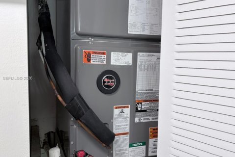 Купить кондоминиум в Майами, Флорида 2 спальни, 70.61м2, № 2036433 - фото 27