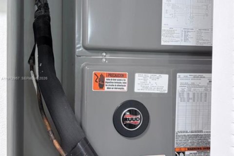 Купить кондоминиум в Майами, Флорида 2 спальни, 70.61м2, № 2036433 - фото 28