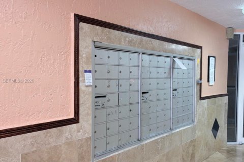 Купить кондоминиум в Майами, Флорида 2 спальни, 70.61м2, № 2036433 - фото 7