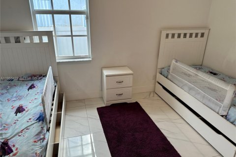 Casa en alquiler en Port St. Lucie, Florida, 4 dormitorios, 209.59 m2 № 2054936 - foto 14