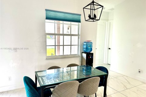 Casa en alquiler en Port St. Lucie, Florida, 4 dormitorios, 209.59 m2 № 2054936 - foto 20