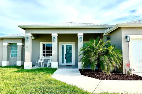 Casa en alquiler en Port St. Lucie, Florida, 4 dormitorios, 209.59 m2 № 2054936 - foto 3