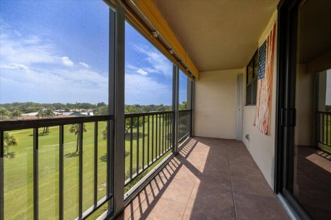 Condo in Deerfield Beach, Florida, 2 bedrooms  № 2248402 - photo 28
