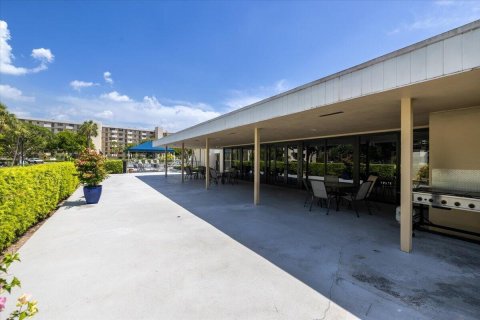 Condo in Deerfield Beach, Florida, 2 bedrooms  № 2248402 - photo 26