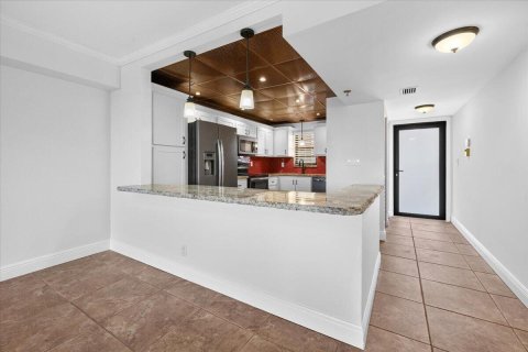 Condo in Deerfield Beach, Florida, 2 bedrooms  № 2248402 - photo 5