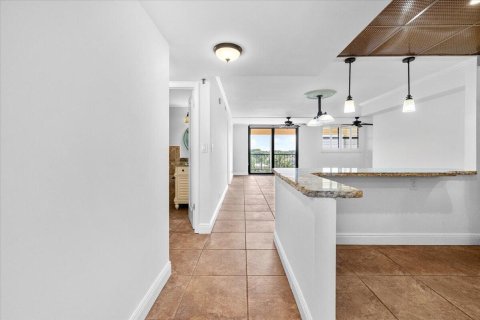 Condo in Deerfield Beach, Florida, 2 bedrooms  № 2248402 - photo 6