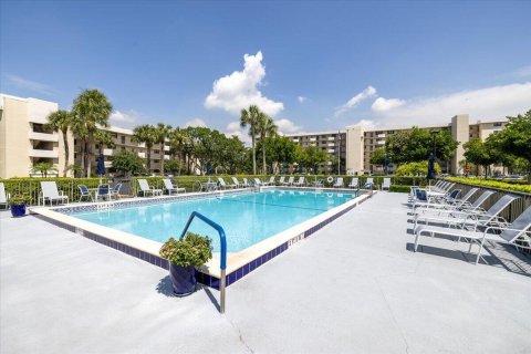 Condo in Deerfield Beach, Florida, 2 bedrooms  № 2248402 - photo 20