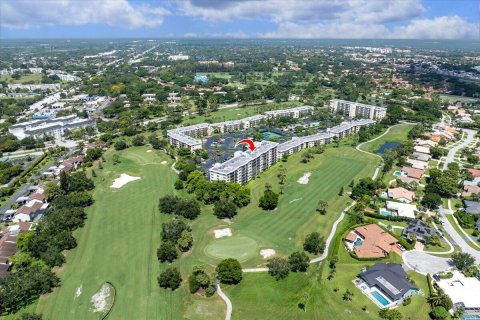 Condo in Deerfield Beach, Florida, 2 bedrooms  № 2248402 - photo 2