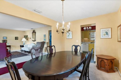Condo in Sarasota, Florida, 2 bedrooms № 2105031 - photo 13
